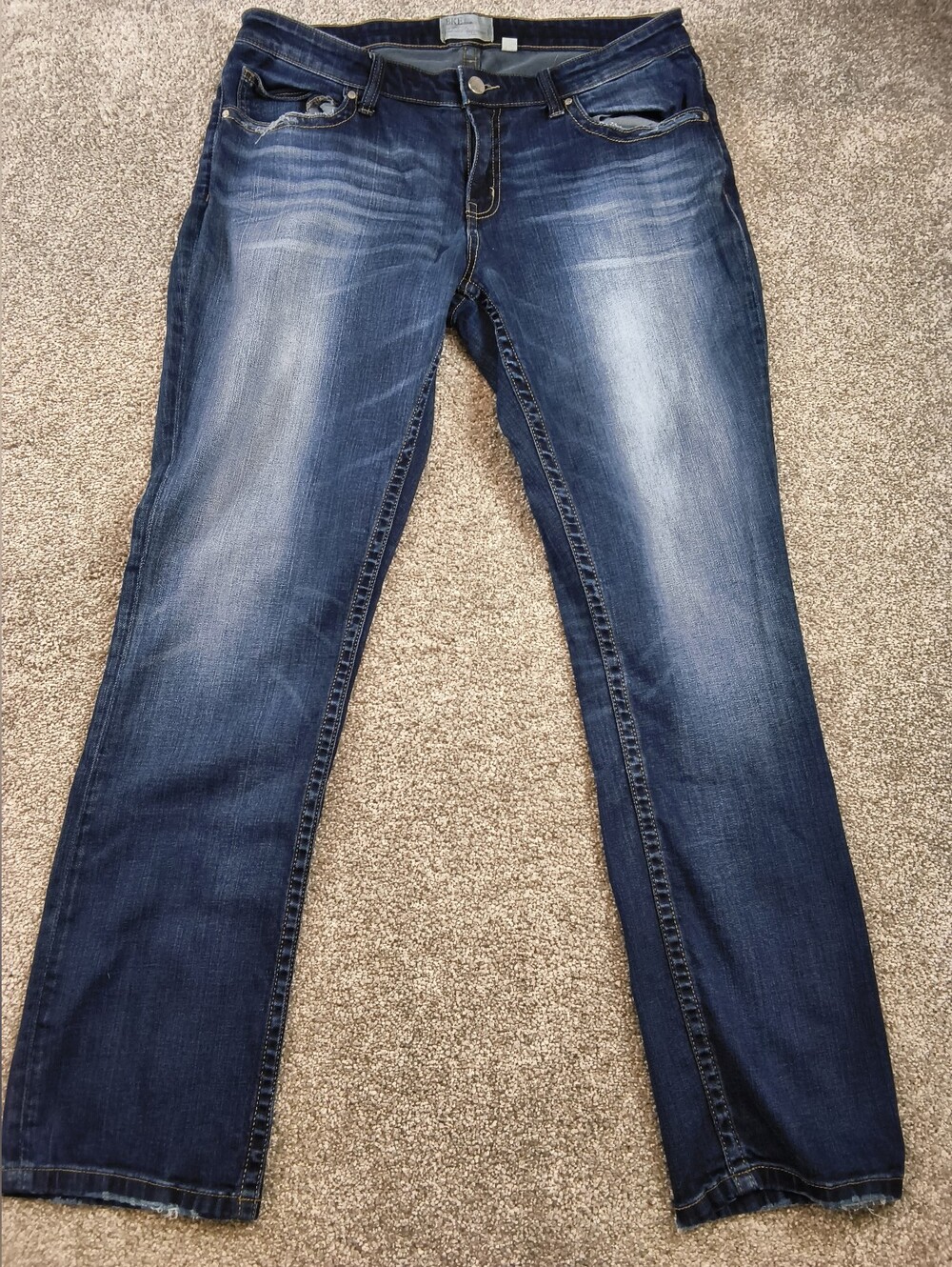 BKE Payton Denim Universal Fit Mid-Rise Straight Blue Jeans Medium Wash Stretch